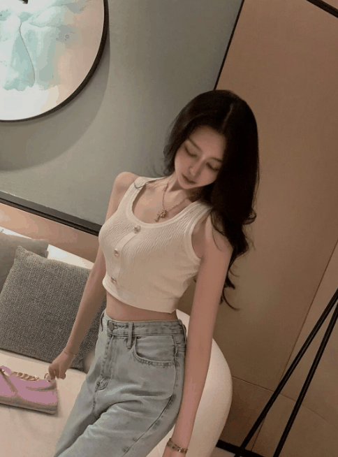 贴身肉.搏.，疯狂激吻，被辣妹电到了！身高170大.波.半良